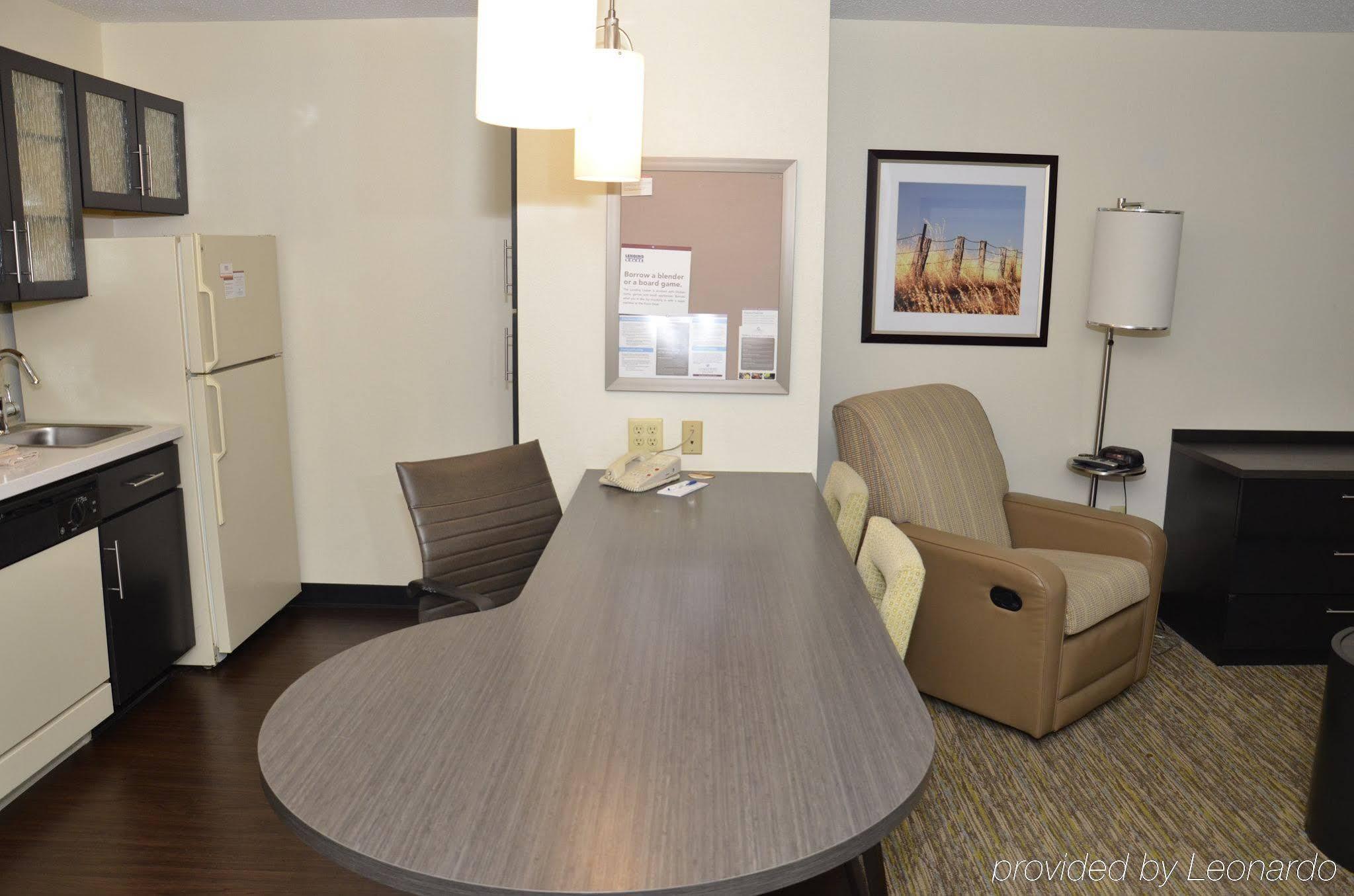 Sonesta Simply Suites Detroit Warren Eksteriør billede
