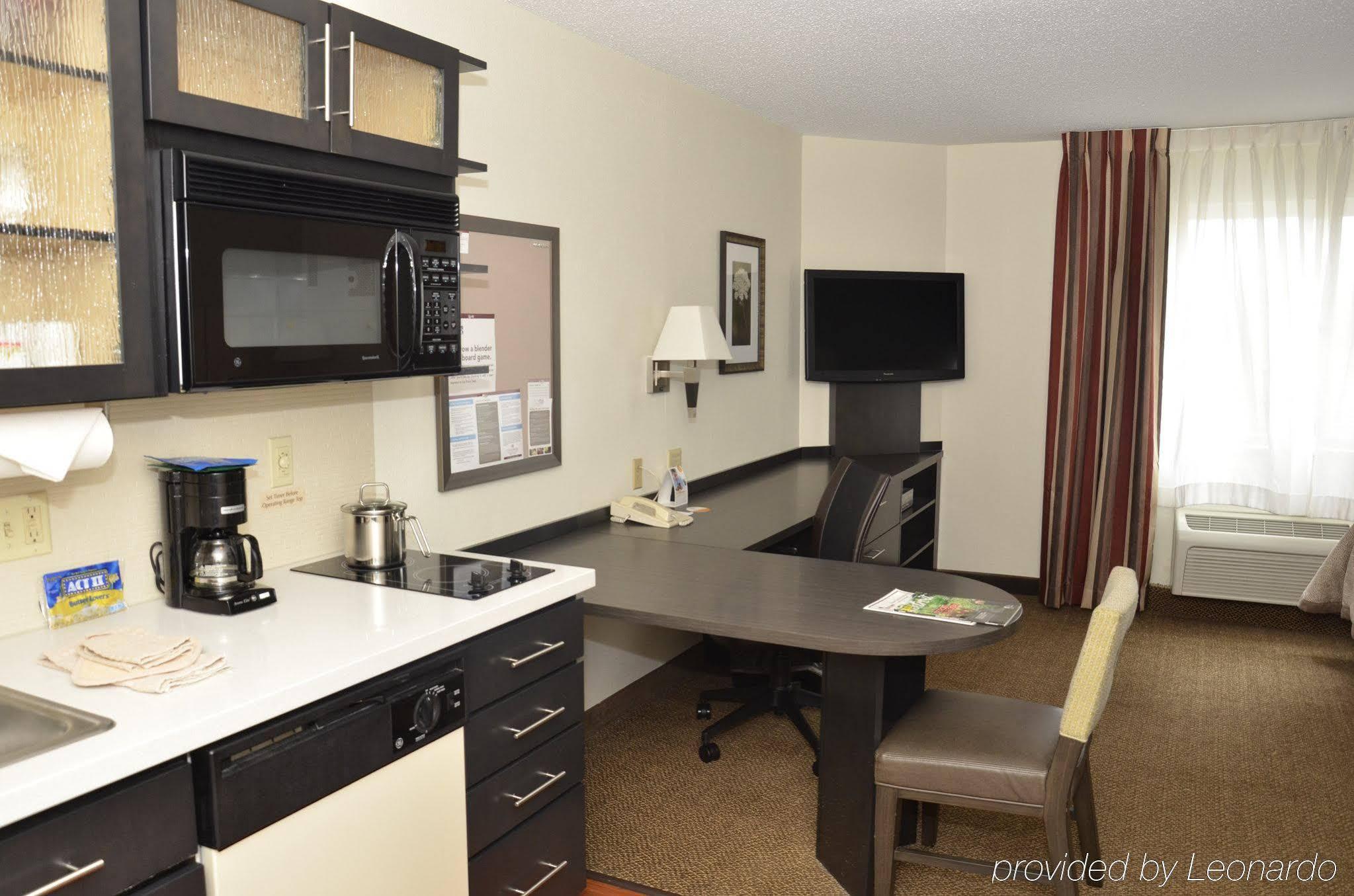 Sonesta Simply Suites Detroit Warren Eksteriør billede