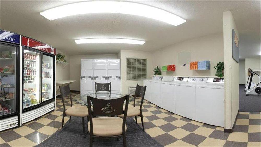 Sonesta Simply Suites Detroit Warren Eksteriør billede