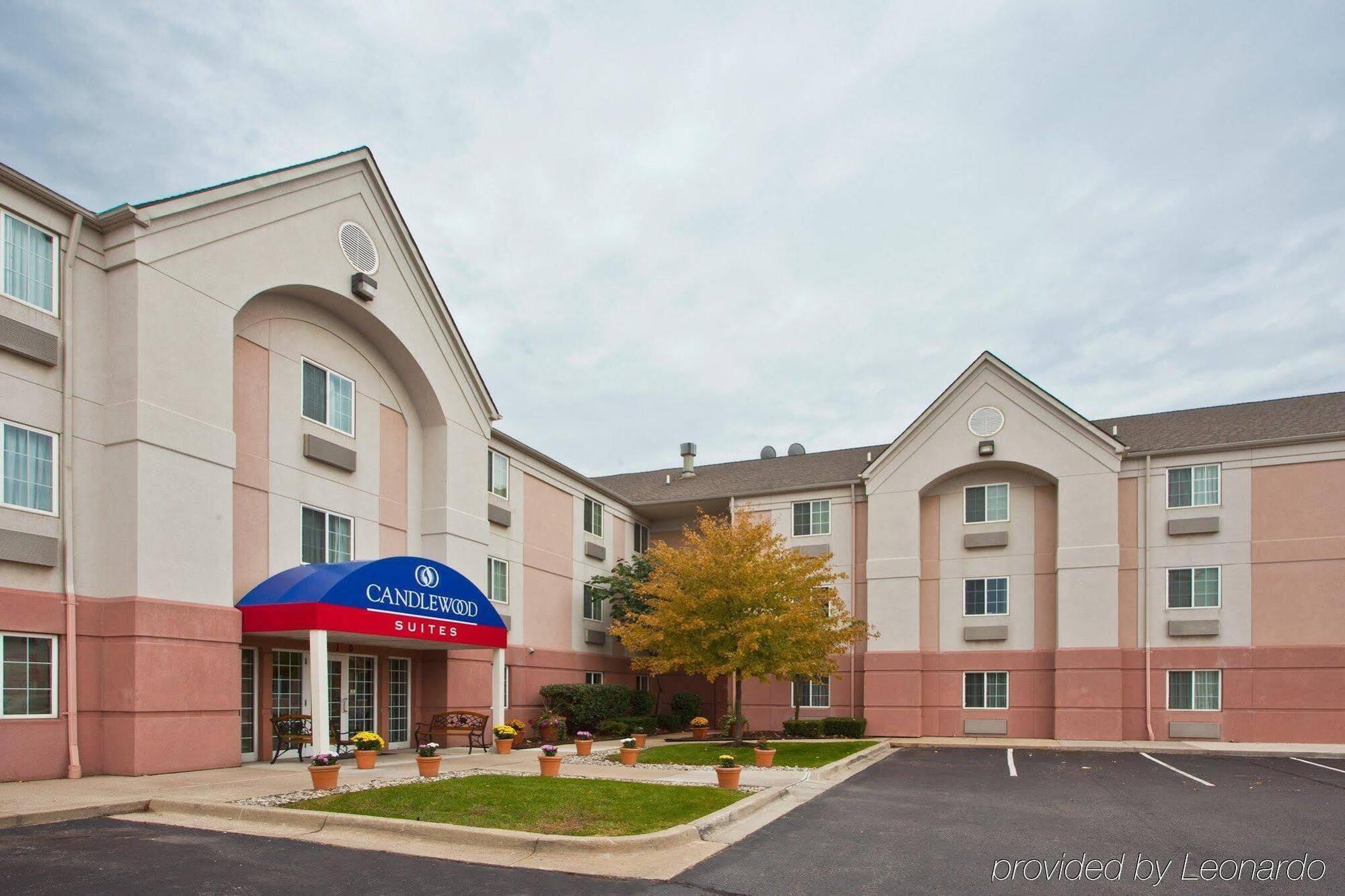 Sonesta Simply Suites Detroit Warren Eksteriør billede